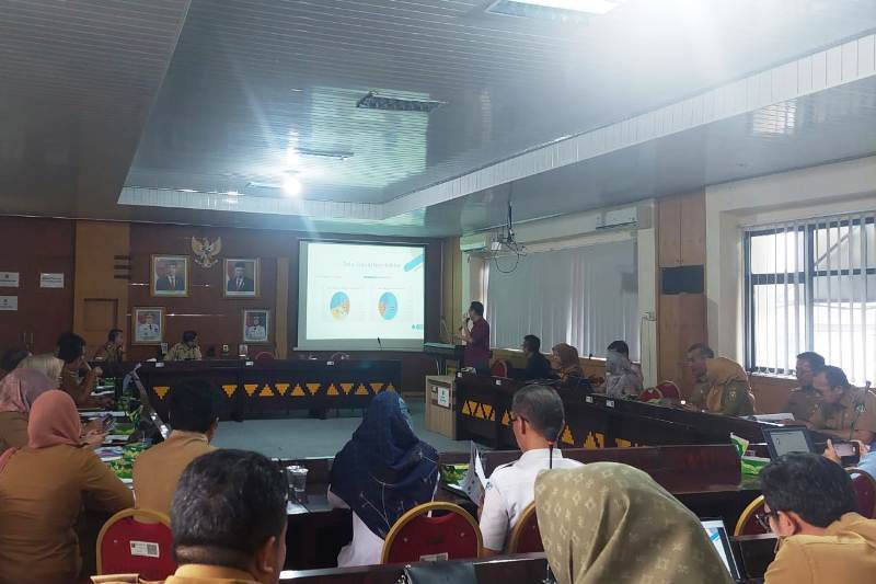 Balitbangda Provinsi Lampung Menggelar FGD Tentang Mitigasi Pemukiman Di Atas Laut Di Sekitar Pantai Kota Bandar Lampung