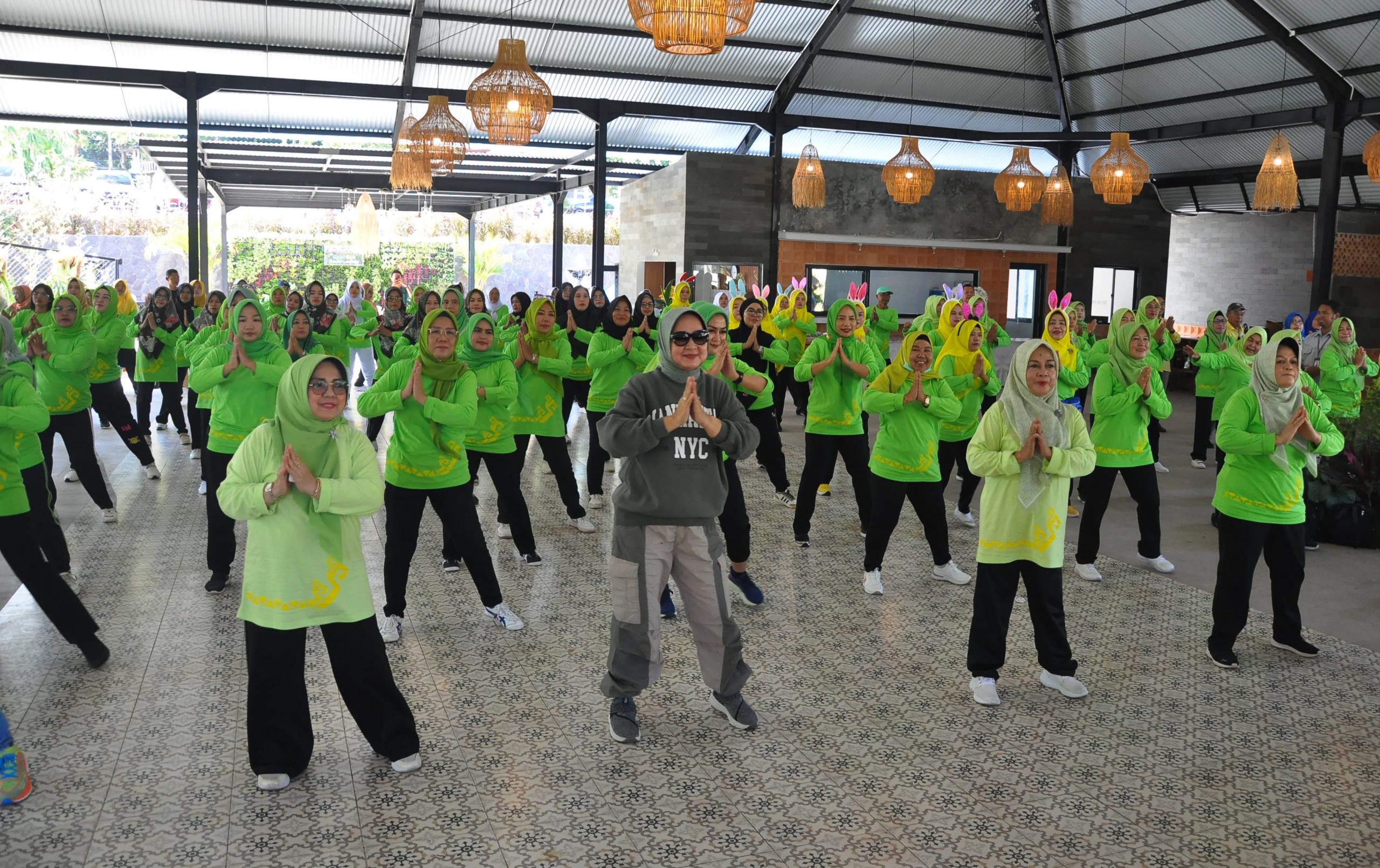 Ketua Tim Penggerak PKK Provinsi Lampung Gelar Temu Kader dan Senam Bersama Kader PKK se-Provinsi Lampung