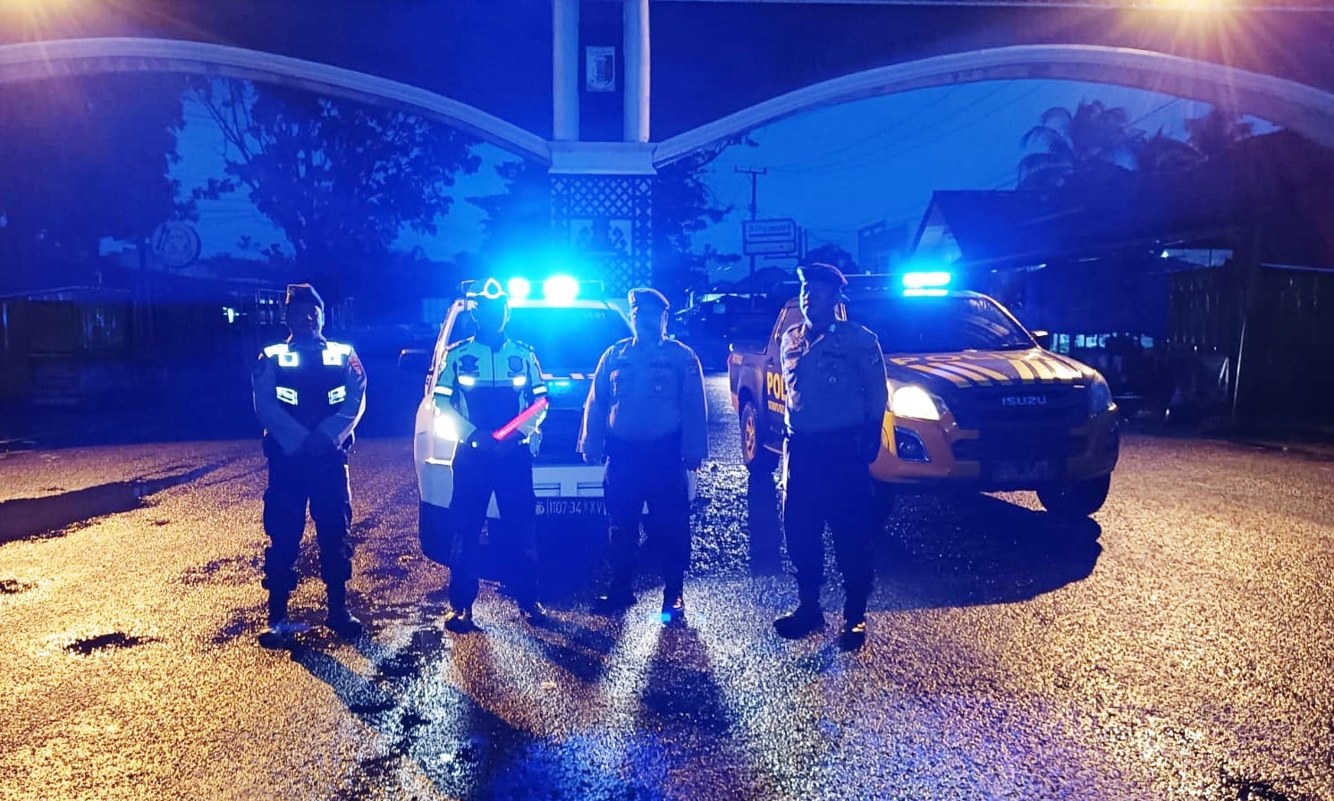 Cegah Tawuran dan Aksi Balap Liar Jelang Subuh, Polres Tulang Bawang Gelar Patroli Gabungan di Menggala