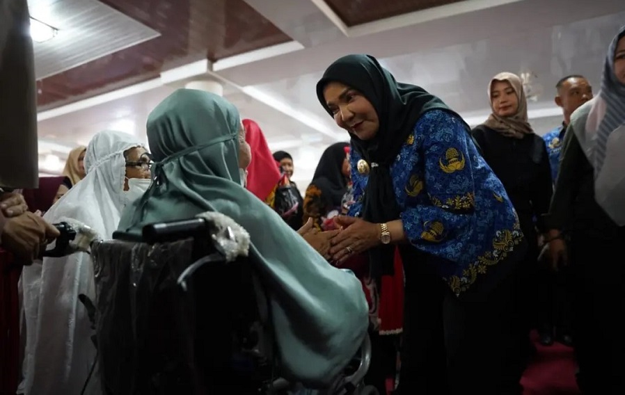 Walikota Eva Dwiana Buka Bimbingan Manasik Haji