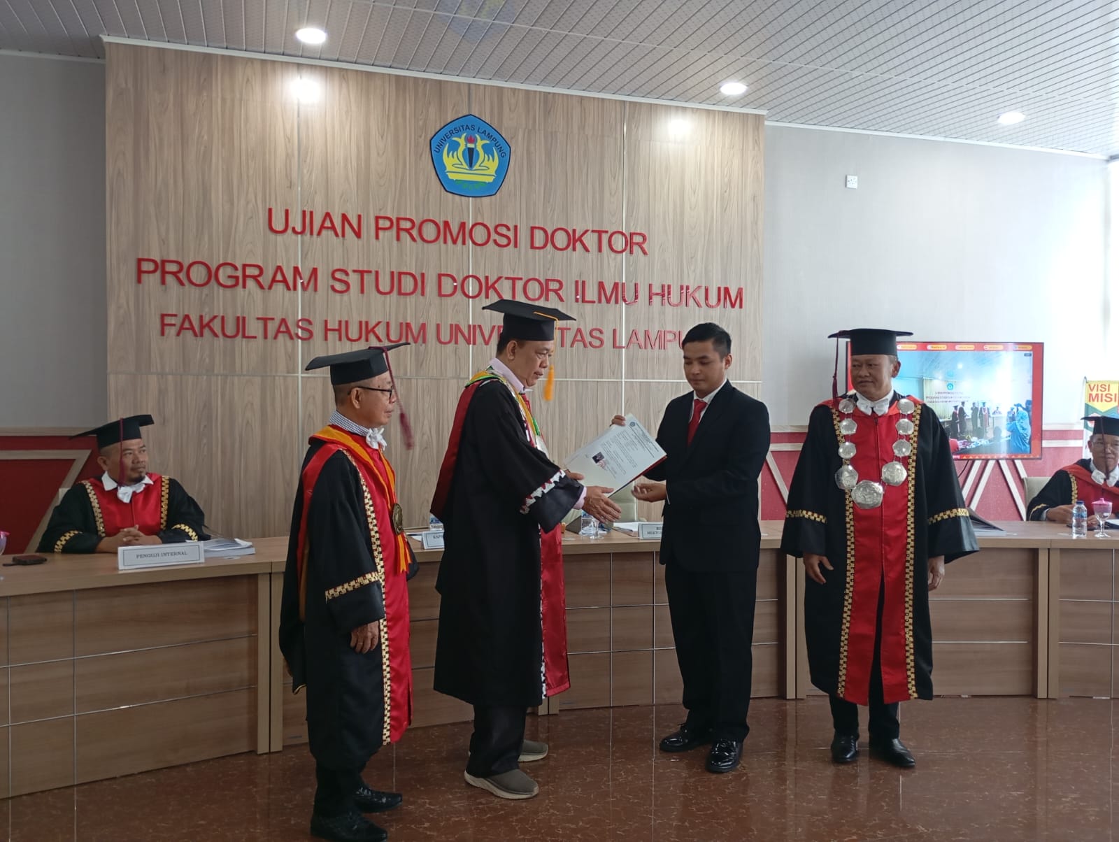 Ujian Promosi Doktor Ilmu Hukum Fakultas Hukum Universitas Lampung Perima Harianto Sembiring, S.H., M.Kn Lulus