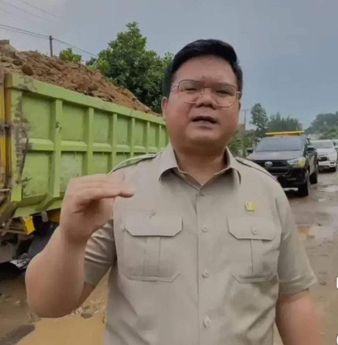 Anggota Komisi IV DPRD Provinsi Lampung : Perbaikan Jalan Rusak di Lampung Perlu Sinergitas Pemerintah Pusat