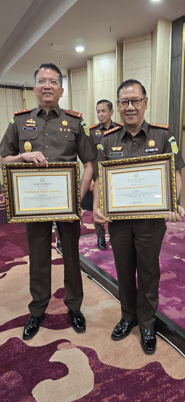 KEJATI LAMPUNG RAIH PENGHARGAAN PERINGKAT PERTAMA IMPLEMENTASI SAKIP 2024 DARI KEMENTERIAN PANRB