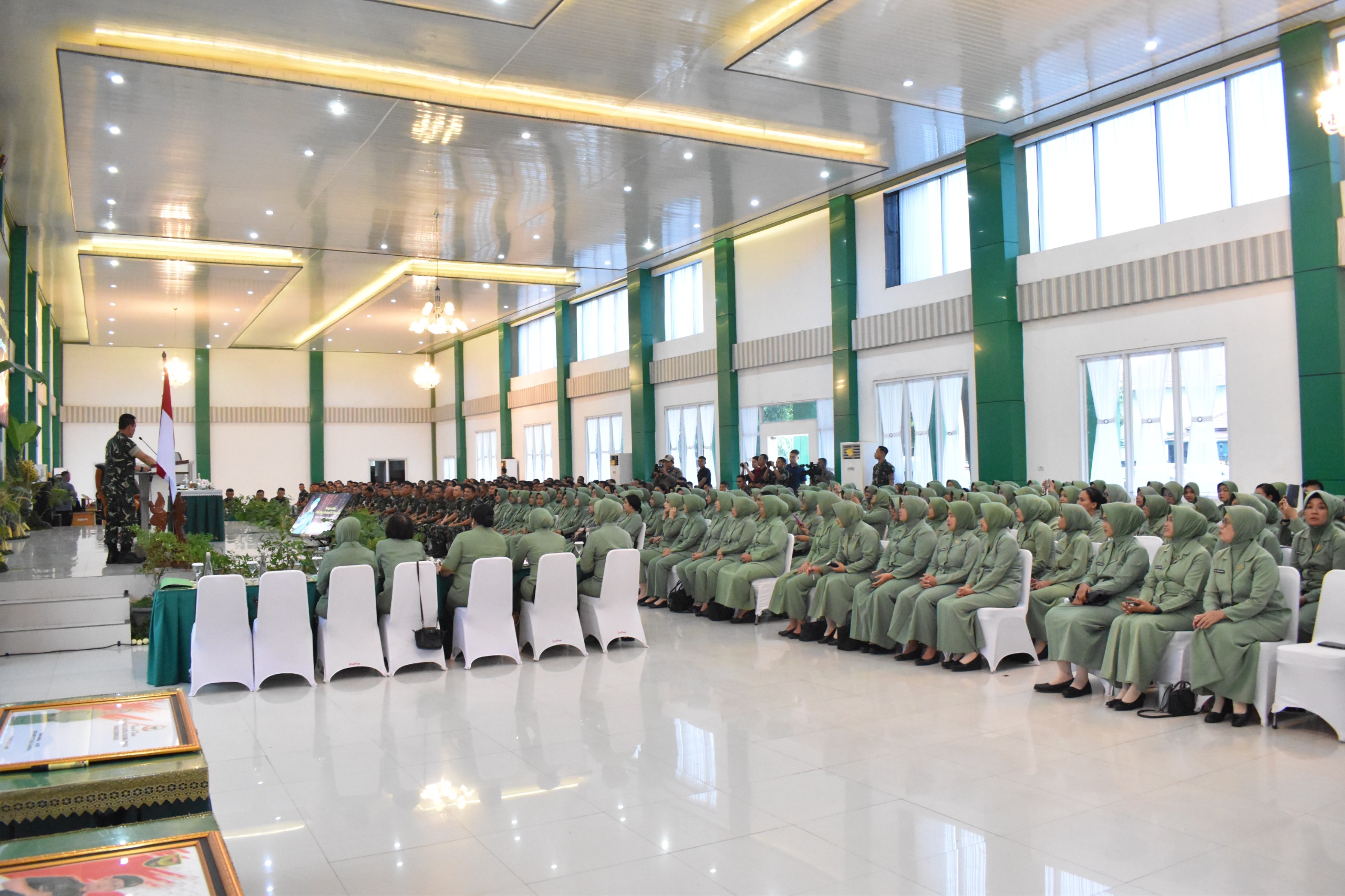 Dandim 0426 TB, Turut Sambut Pangdam ll Sriwijaya Kunker Ke Korem 043/Gatam