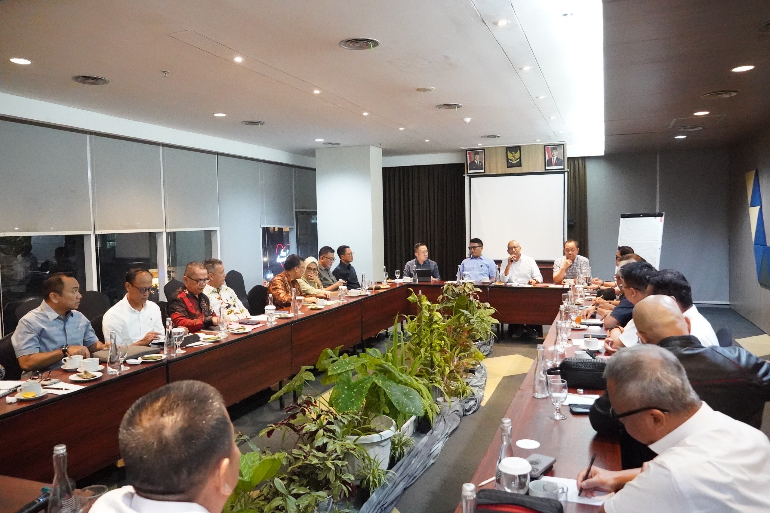 Pemprov Lampung Buka Peluang Kerja Sama Sektor Pertanian dengan Dekopin dan Inkud