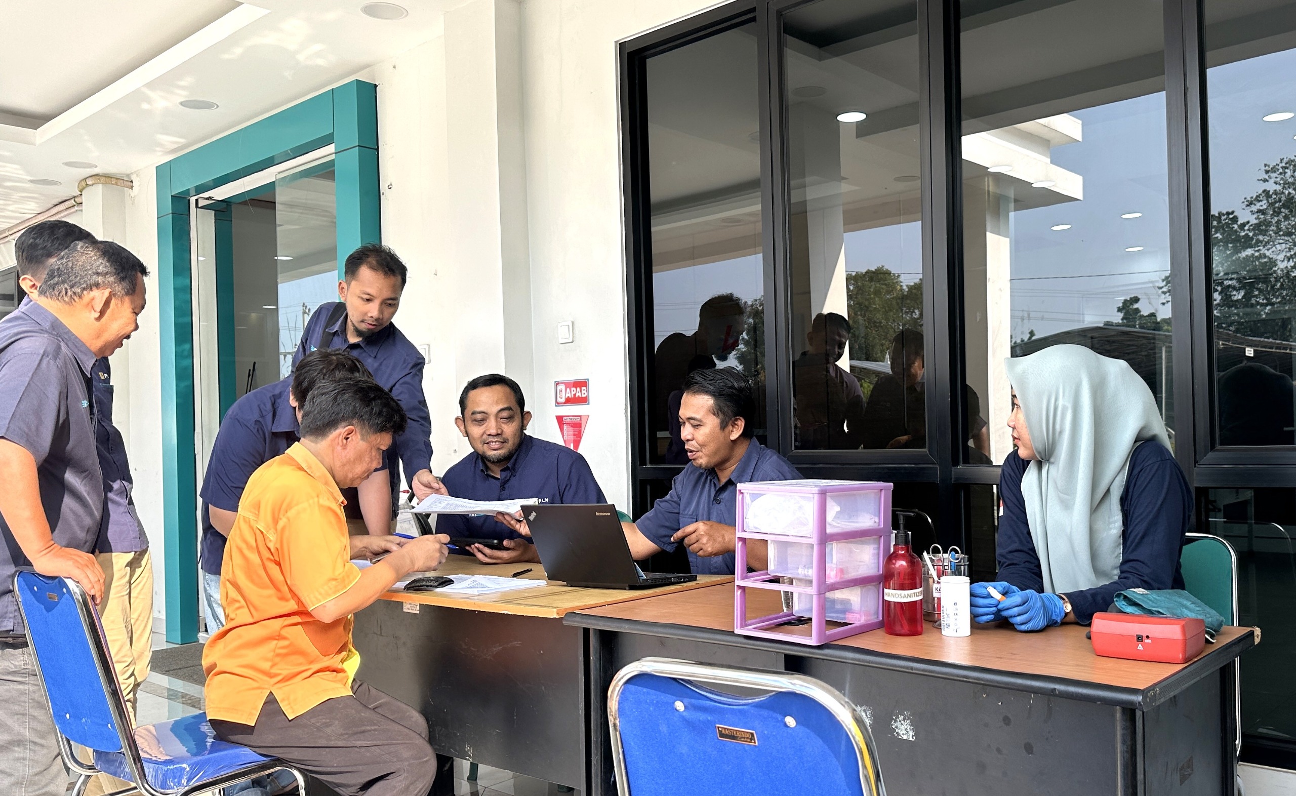 Kolaborasi dengan PMI, Gelaran Donor Darah Warnai Peringatan HUT RI Ke-80 di PLN UP3 Kotabumi