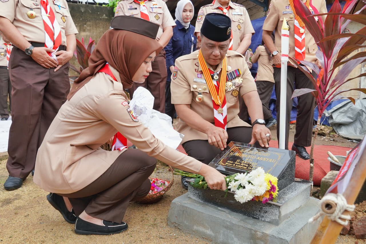 Tokoh Pramuka Lampung Hi. Mursyid Arsyad Dikenang, Wagub Pimpin Ziarah dan Pemasangan Tiang Pancang