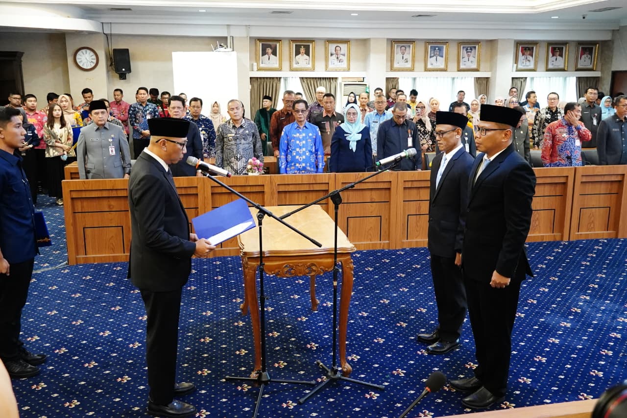 Gubernur Lampung Lantik Dua Pejabat Pimpinan Tinggi Pratama