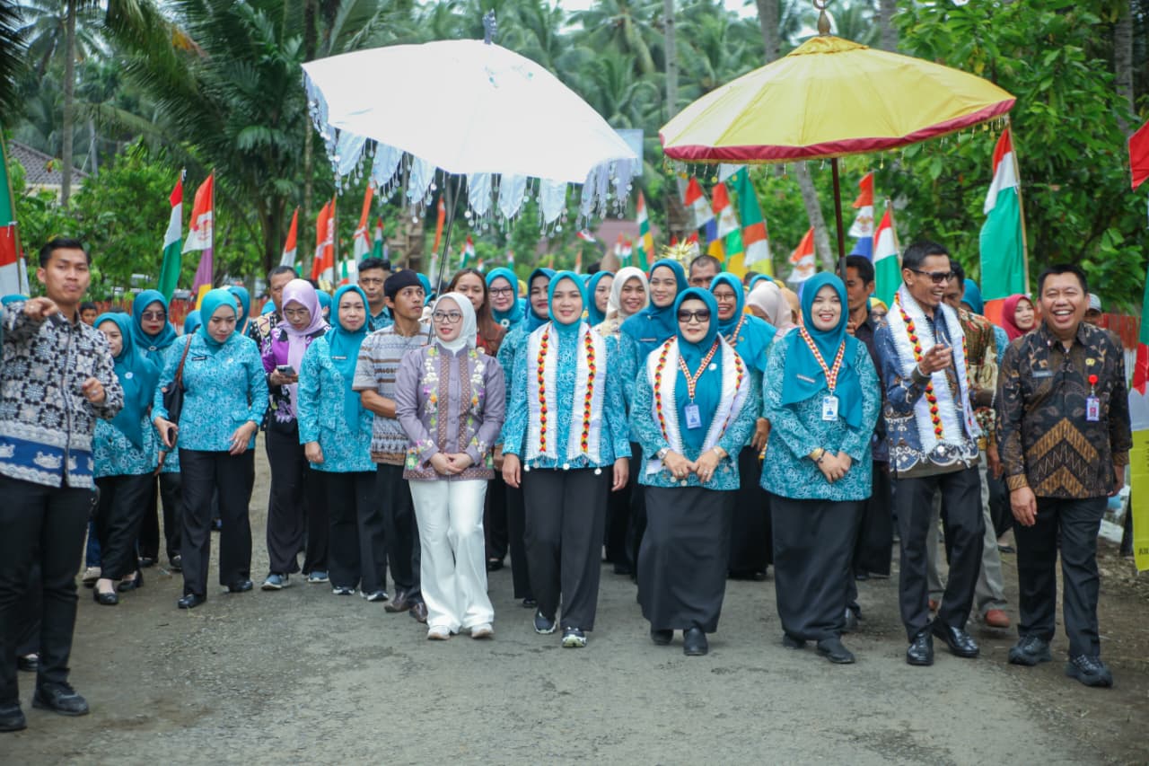 Desa TAPIS Hadir di Tanggamus, PKK Provinsi Lampung Dorong Kesejahteraan dari Akar Desa