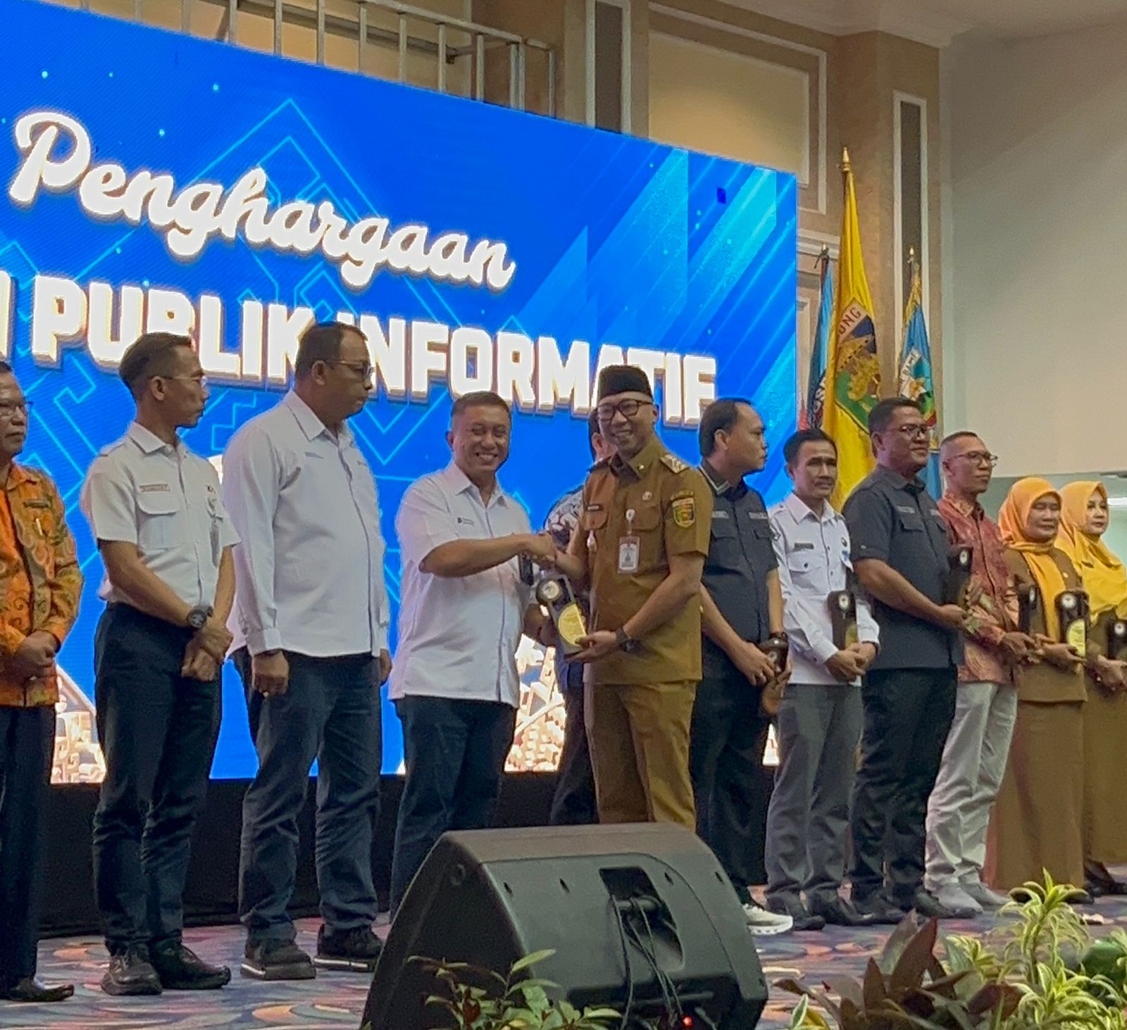 PLN UID Lampung Sabet Predikat Badan Publik Informatif dalam Anugerah Keterbukaan Informasi Publik 2025