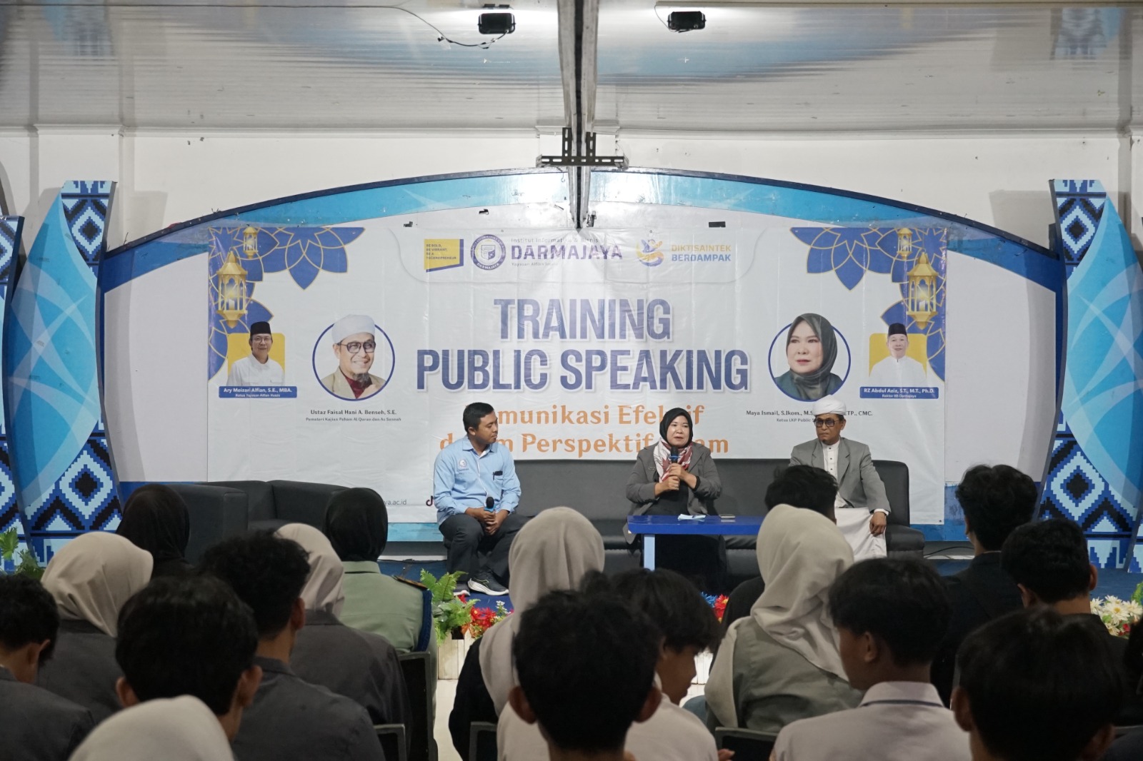 Darmajaya Perkuat Soft Skill Pelajar Lewat Training Public Speaking