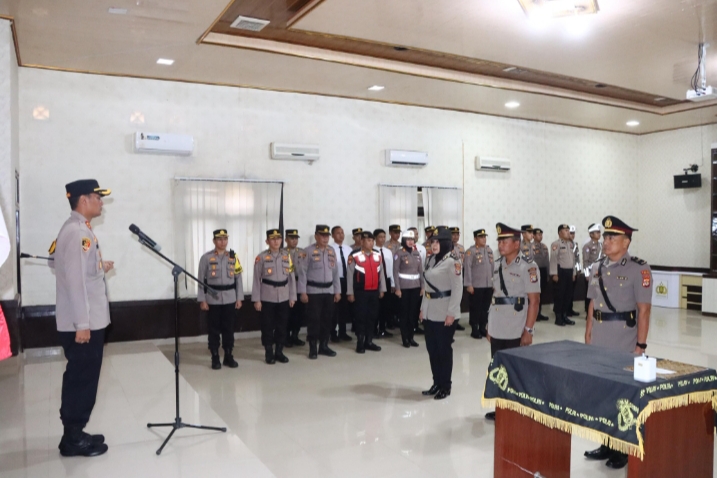 Kapolres AKBP Deddy Kurniawan, S.H., S.I.K., M.M., M.Si. Lantik Tiga Pejabat Utama Polres Lampung Utara