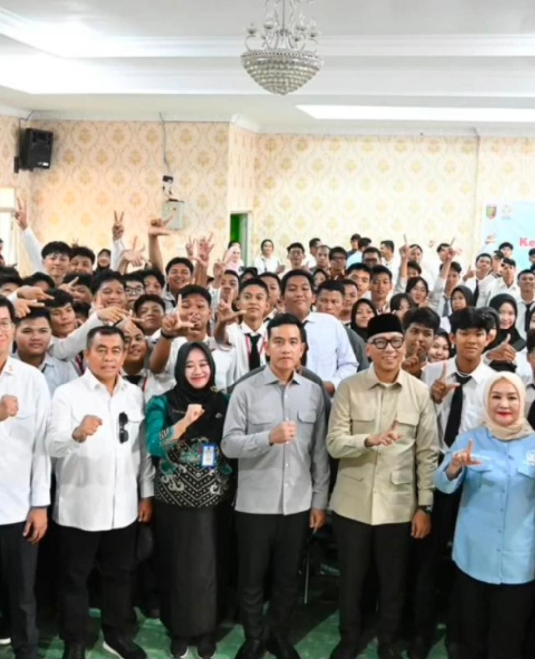 _Ribuan Warga, Pelajar, hingga Ibu-Ibu Tumpah Ruah, Apresiasi Gaya Blusukan dan Perhatian Nyata